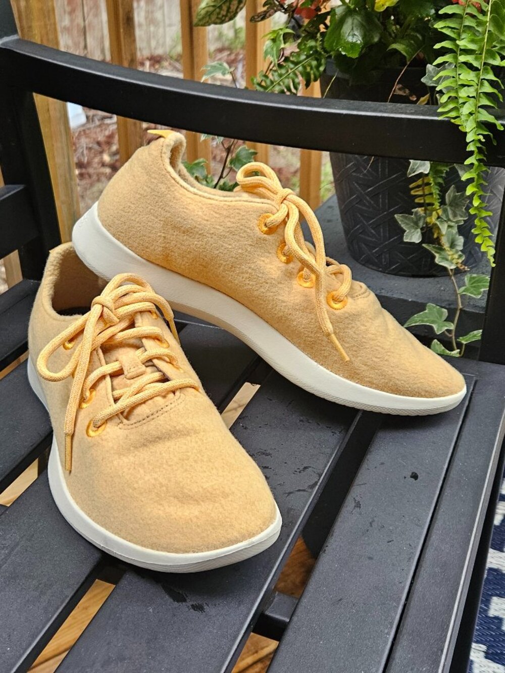 Allbirds Wool Runners Men’s Size 10 Yellow